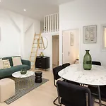 Appartement Atypique Avec Mezzanine - Paris 9 - 6P