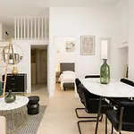 Appartement Atypique Avec Mezzanine - Paris 9 - 6P
